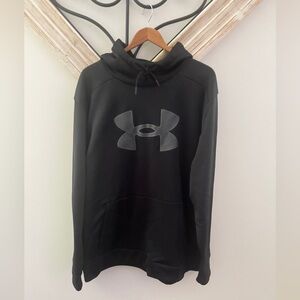 Under Armour Black Sweatshirt Sleek Athletic Design